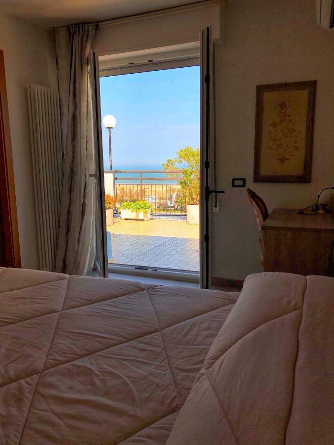 Amoha Hotel 2*